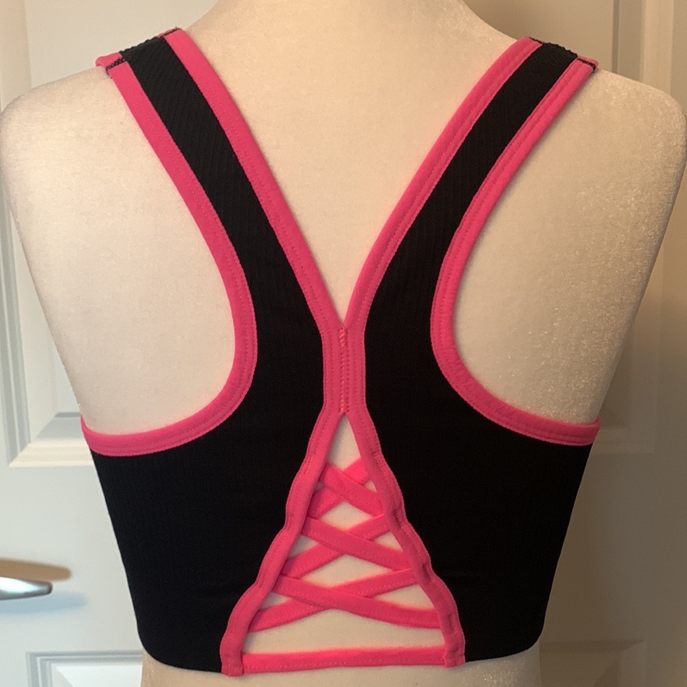 Velocity sports bra